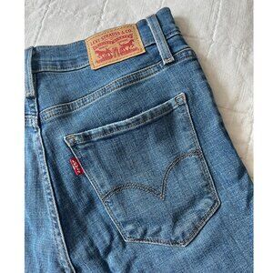 LEVIS high rise straight distressed & cropped jeans - size 26